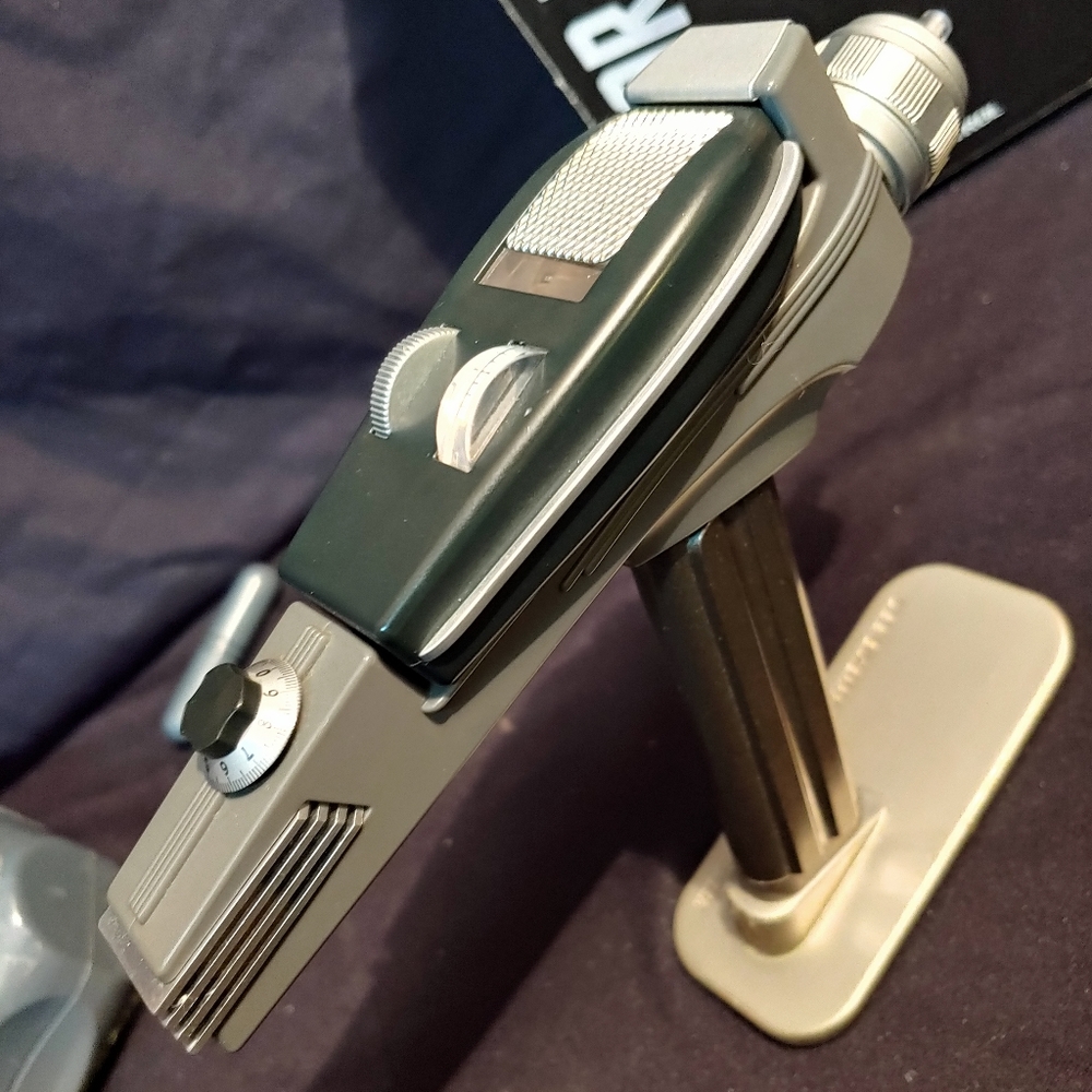 COPY - PHASER ORIGINAL SERIES THE WAND COMPANY REMOTE CONTROL - Picture 14 of 17